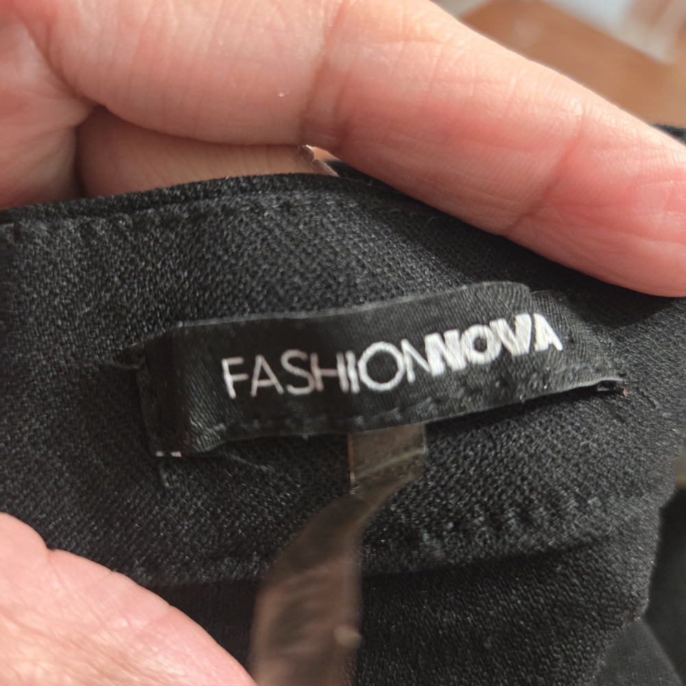 Fashion Nova Black Crisscross Leggings - Picture 4 of 17